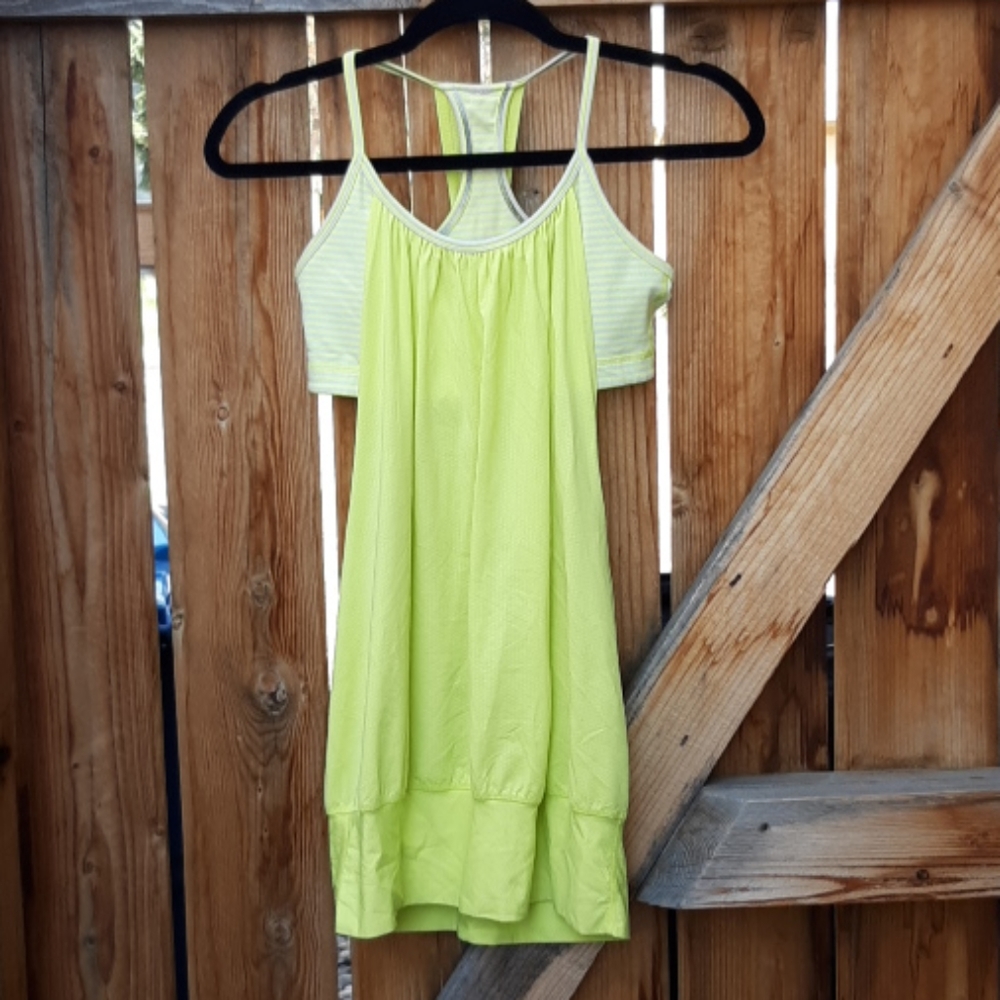 Lululemon yellow athletic workout tank top sz 6
